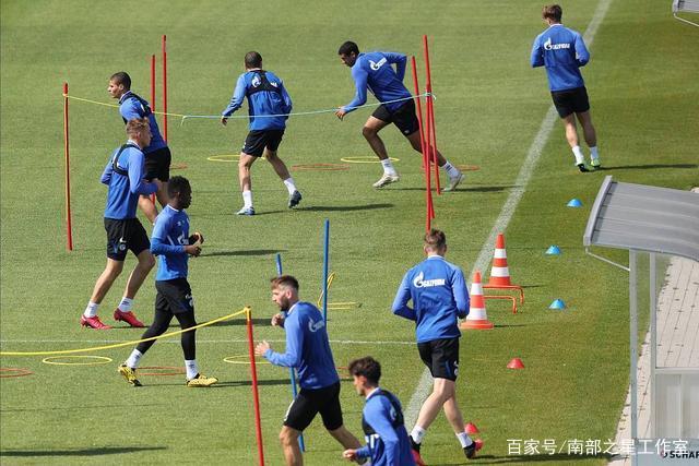 琼斯突破2500助攻大关 距历史助攻王只差94助